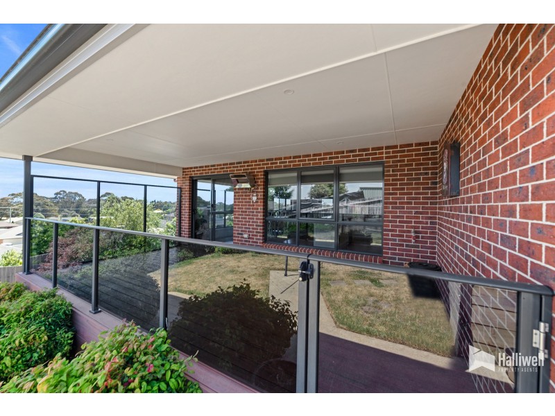41 McCall Terrace, Stony Rise TAS 7310