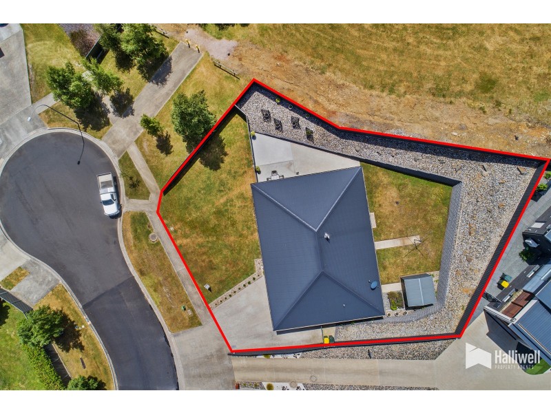 16 Washington Drive, Stony Rise TAS 7310