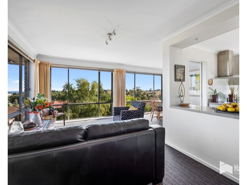 72 Sunbeam Crescent, East Devonport TAS 7310