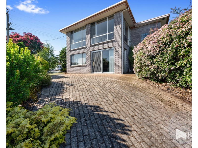 72 Sunbeam Crescent, East Devonport TAS 7310