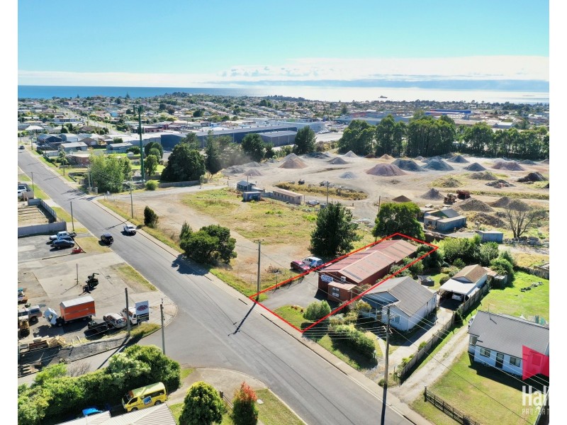 23 Hillcrest Road, Devonport TAS 7310