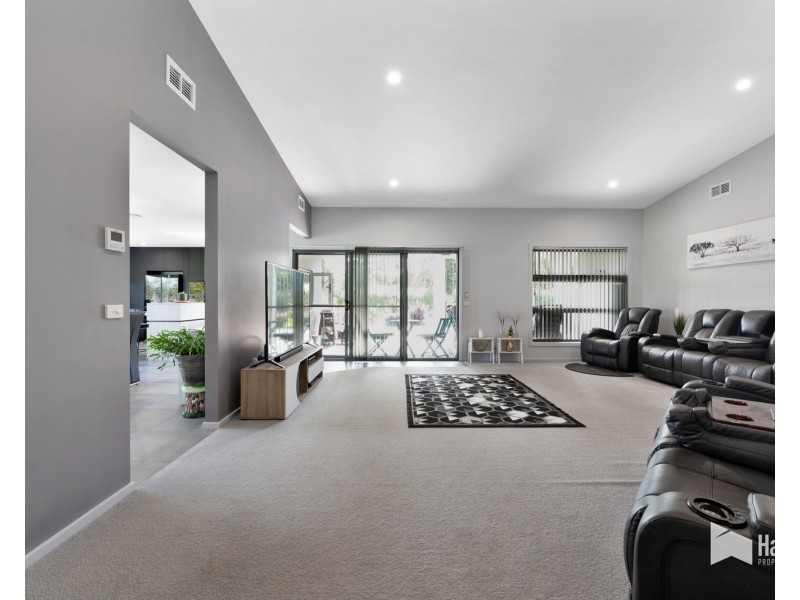98 Moorings Drive, Squeaking Point TAS 7307