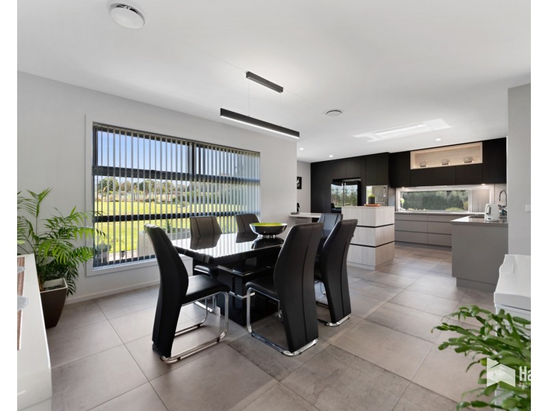 98 Moorings Drive, Squeaking Point TAS 7307