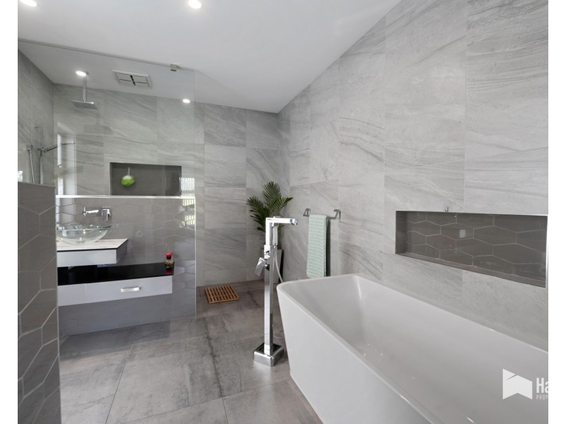 98 Moorings Drive, Squeaking Point TAS 7307