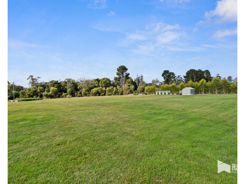 98 Moorings Drive, Squeaking Point TAS 7307