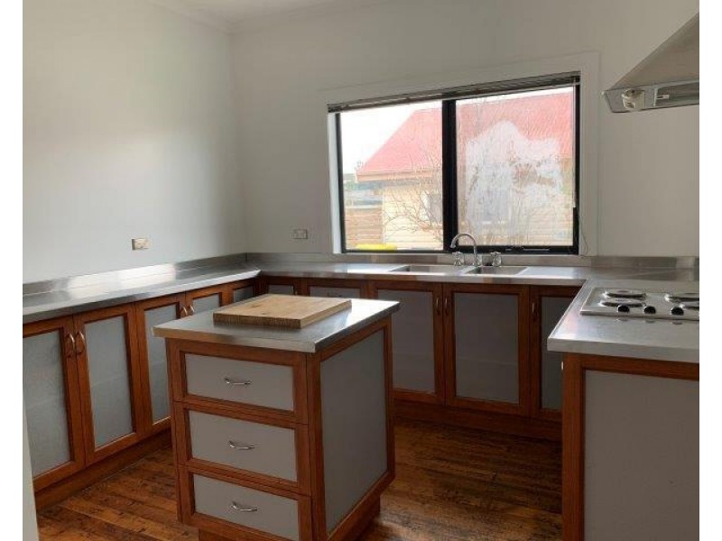 16 Ashburner Street, Devonport TAS 7310