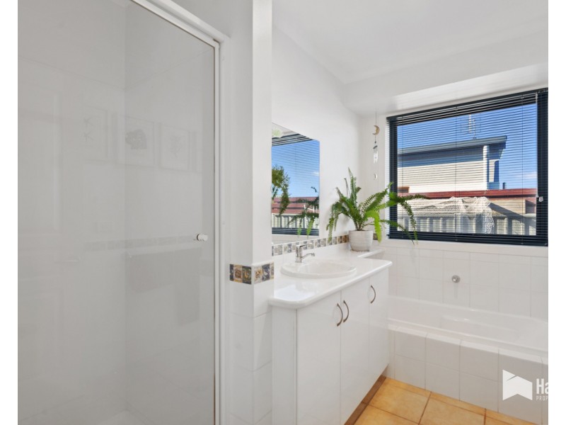 1 Inlet Court, Shearwater TAS 7307