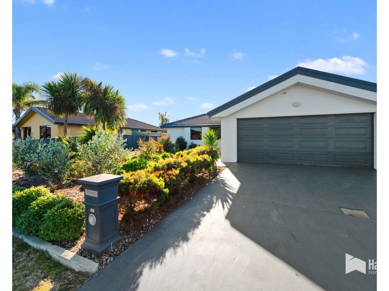 1 Inlet Court, Shearwater TAS 7307
