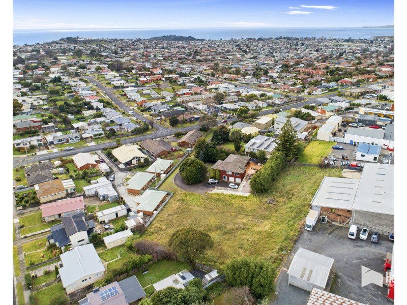 195 Steele Street, Devonport TAS 7310