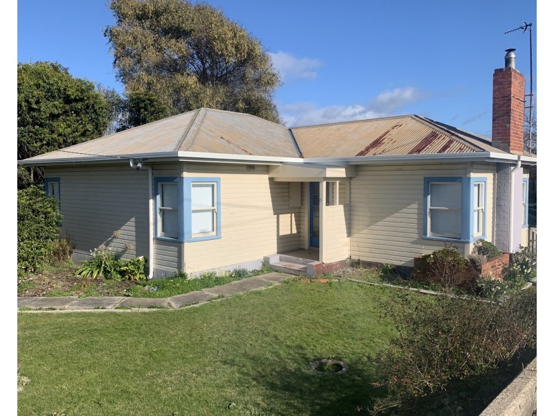 15 Ashgrove Street, Devonport TAS 7310