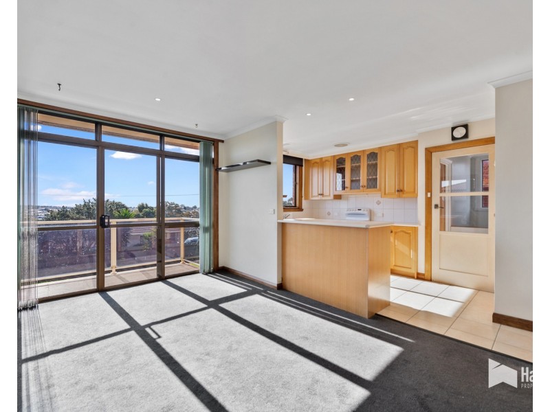 40 Lyons Avenue, Miandetta TAS 7310