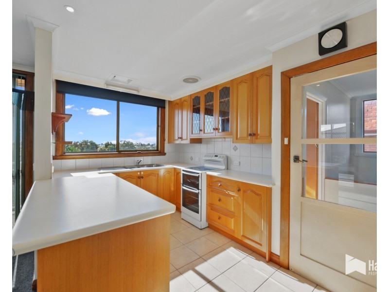 40 Lyons Avenue, Miandetta TAS 7310