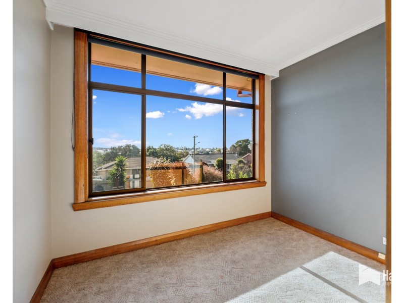 40 Lyons Avenue, Miandetta TAS 7310