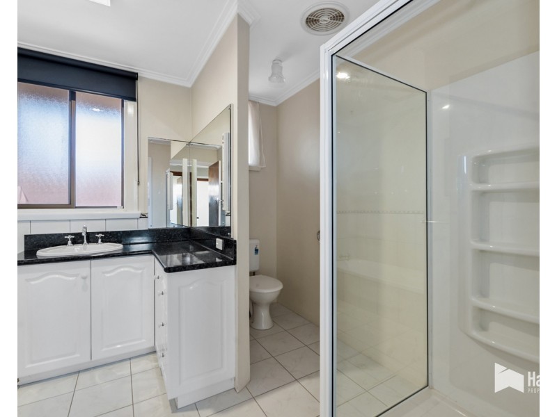 40 Lyons Avenue, Miandetta TAS 7310