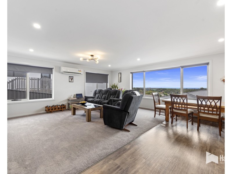 1A/36 Leary Avenue, Stony Rise TAS 7310