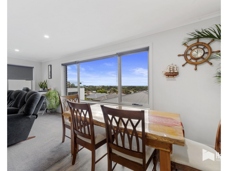 1A/36 Leary Avenue, Stony Rise TAS 7310