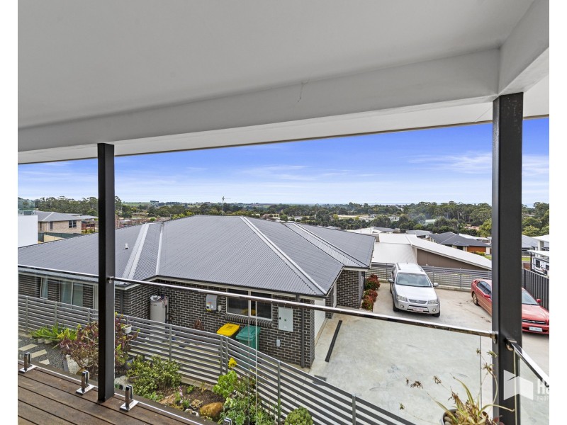 1A/36 Leary Avenue, Stony Rise TAS 7310