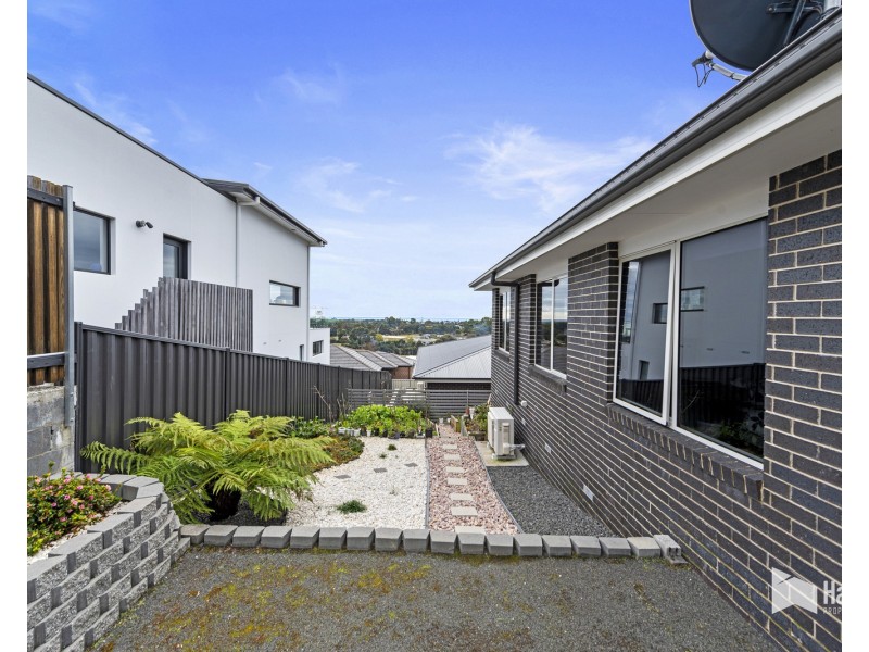 1A/36 Leary Avenue, Stony Rise TAS 7310