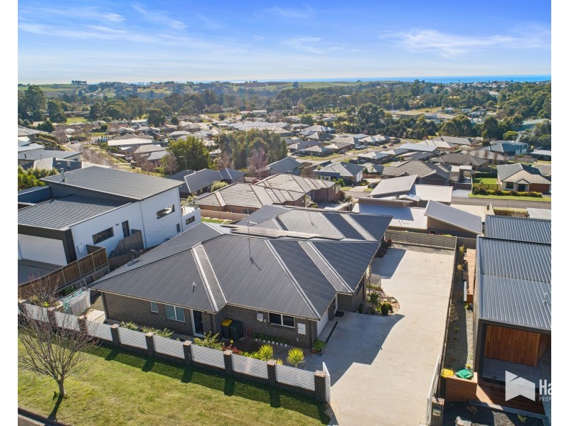 1A/36 Leary Avenue, Stony Rise TAS 7310