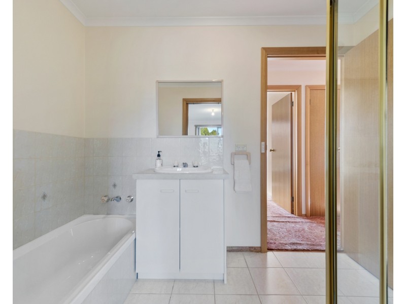 60 Mungala Crescent, Miandetta TAS 7310