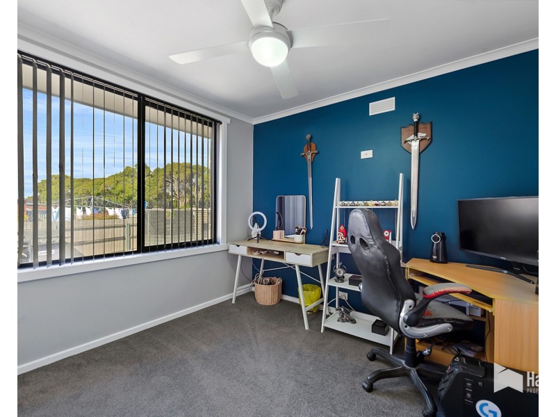 50 Chichester Drive, Devonport TAS 7310