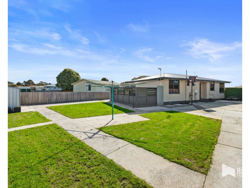 50 Chichester Drive, Devonport TAS 7310