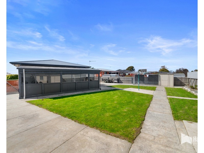 50 Chichester Drive, Devonport TAS 7310