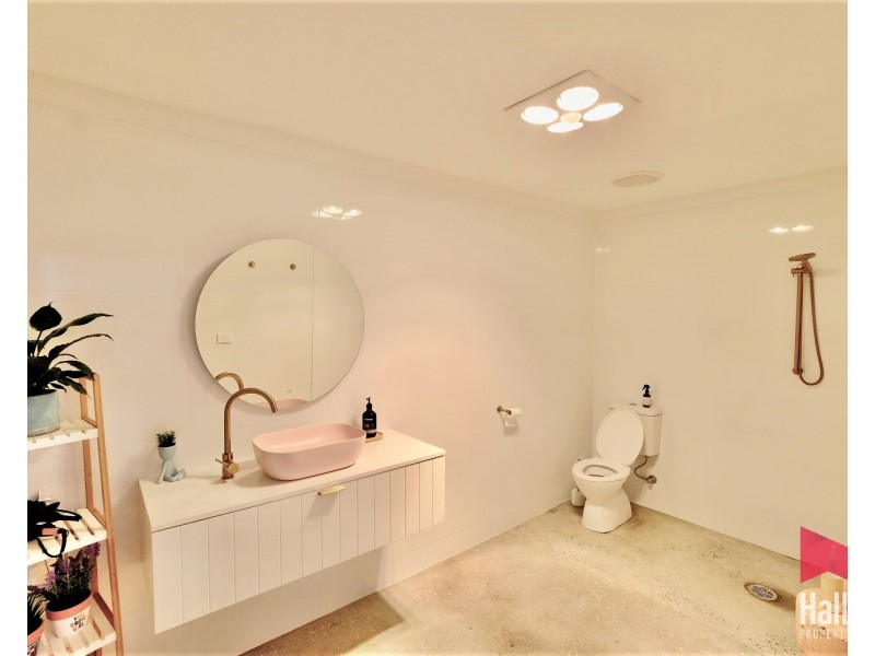 2/30-32 Don Road, Devonport TAS 7310