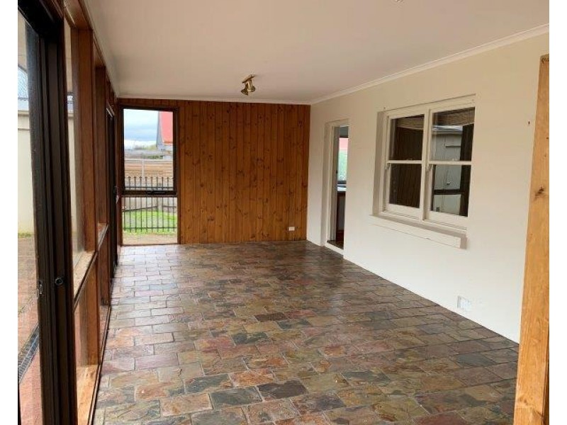 16 Ashburner Street, Devonport TAS 7310