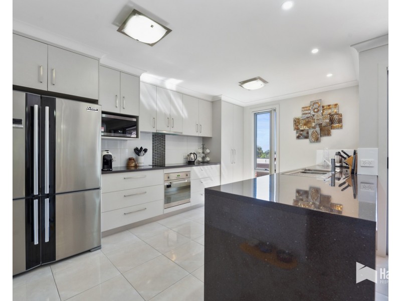 7 Leary Avenue, Stony Rise TAS 7310