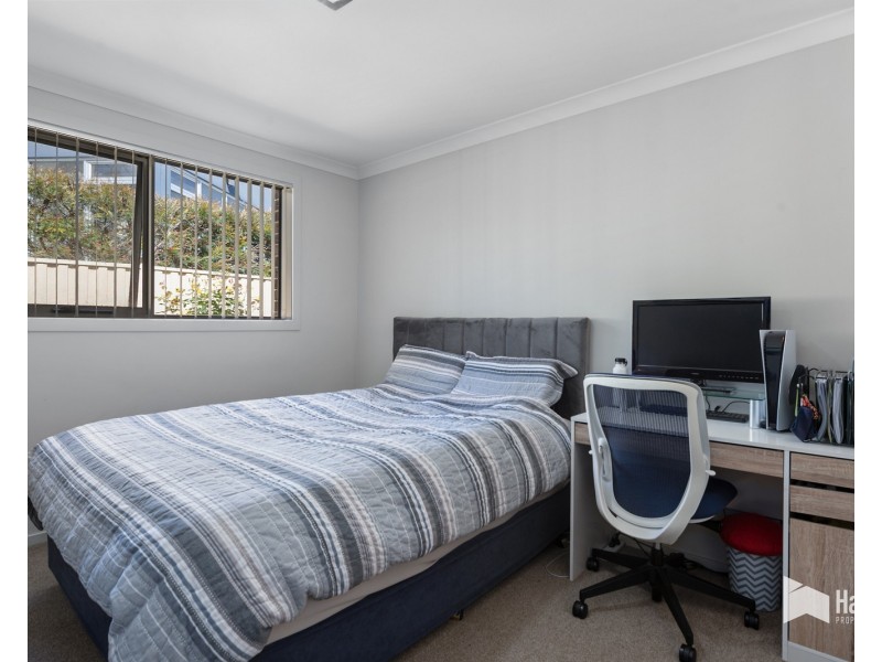 7 Leary Avenue, Stony Rise TAS 7310