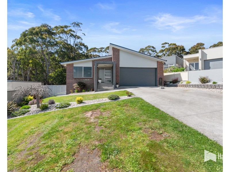 7 Leary Avenue, Stony Rise TAS 7310