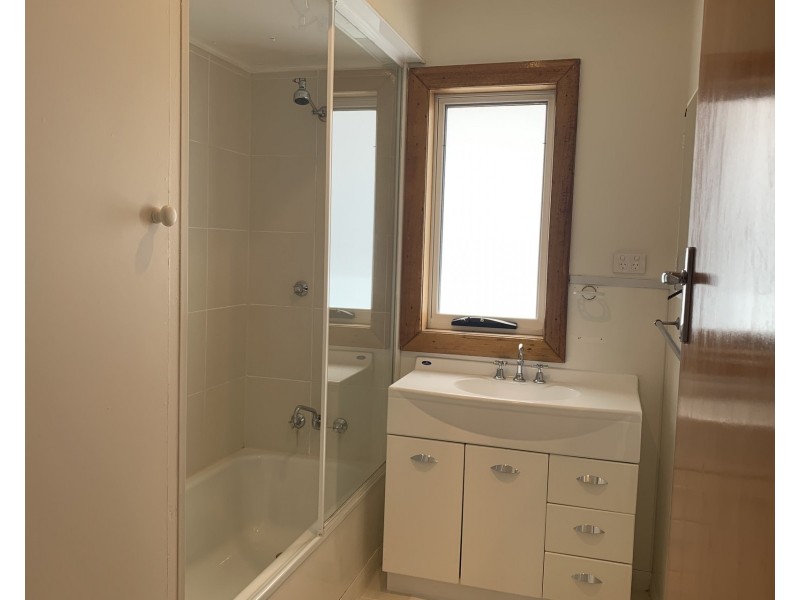 2 John Street, Ulverstone TAS 7315