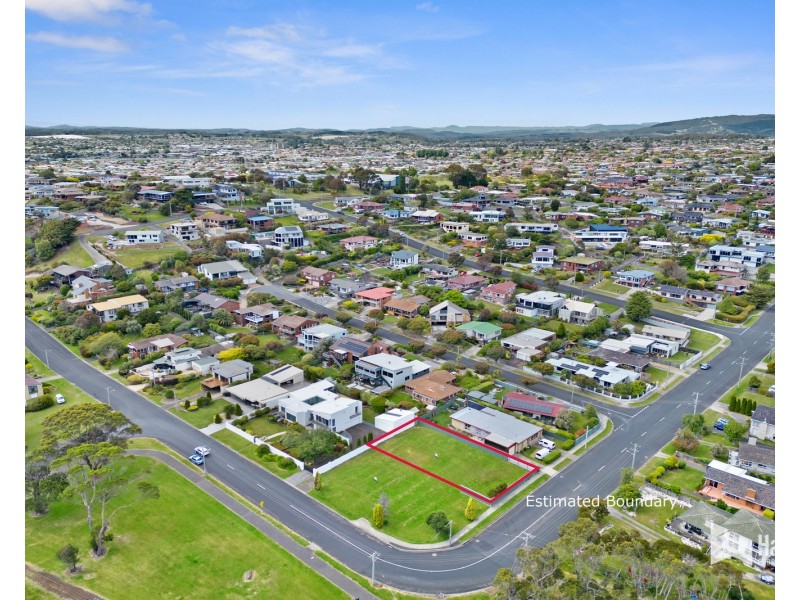 136 Nixon Street, Devonport TAS 7310