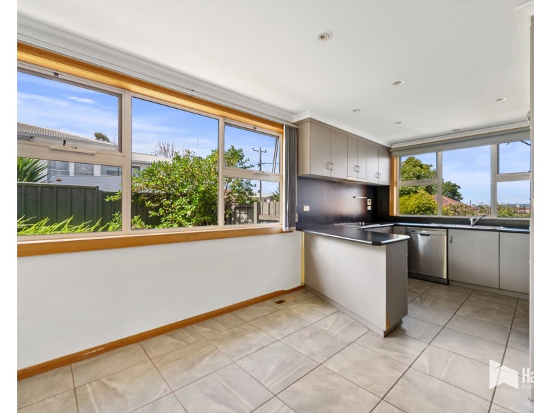 100 Percy Street, Devonport TAS 7310