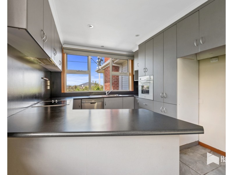 100 Percy Street, Devonport TAS 7310