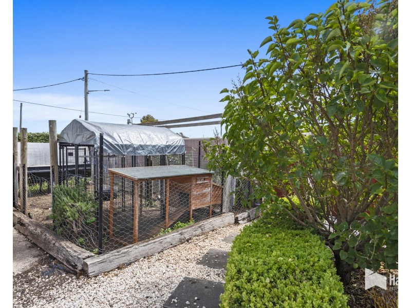 90 Madden Street, Devonport TAS 7310