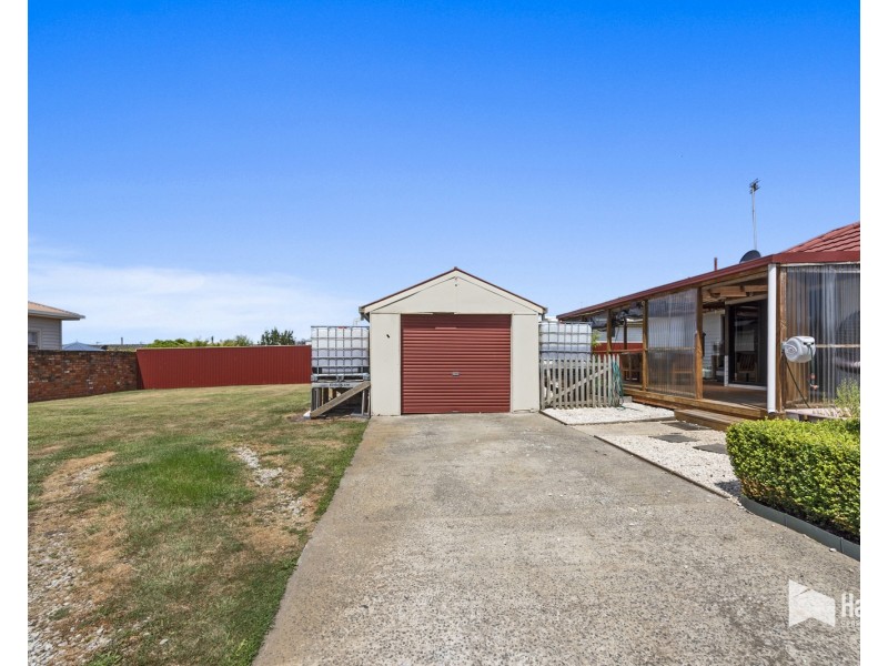 90 Madden Street, Devonport TAS 7310