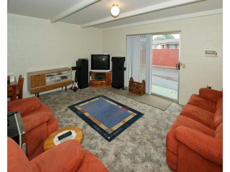 2/45 Steele Street, Devonport TAS 7310