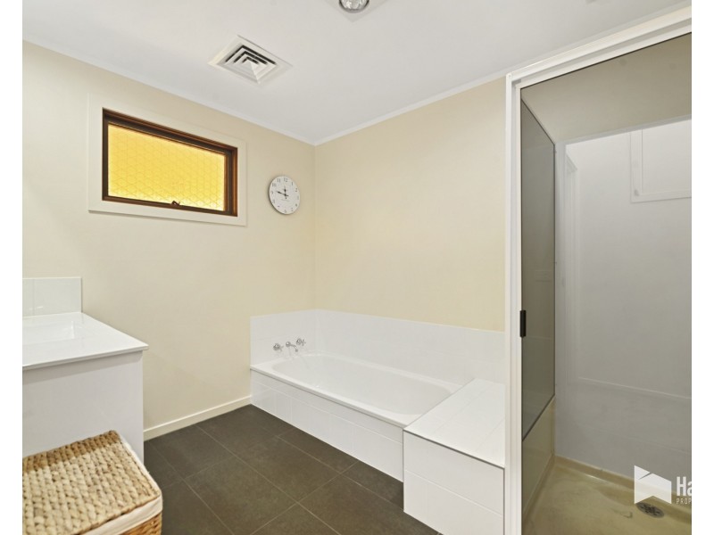 3 Wiena Crescent, Miandetta TAS 7310