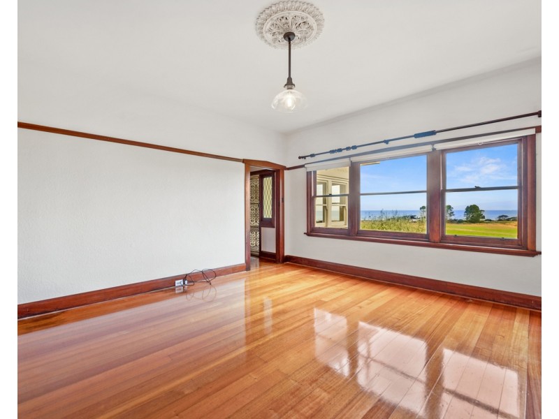 10529 Bass Highway, Leith TAS 7315