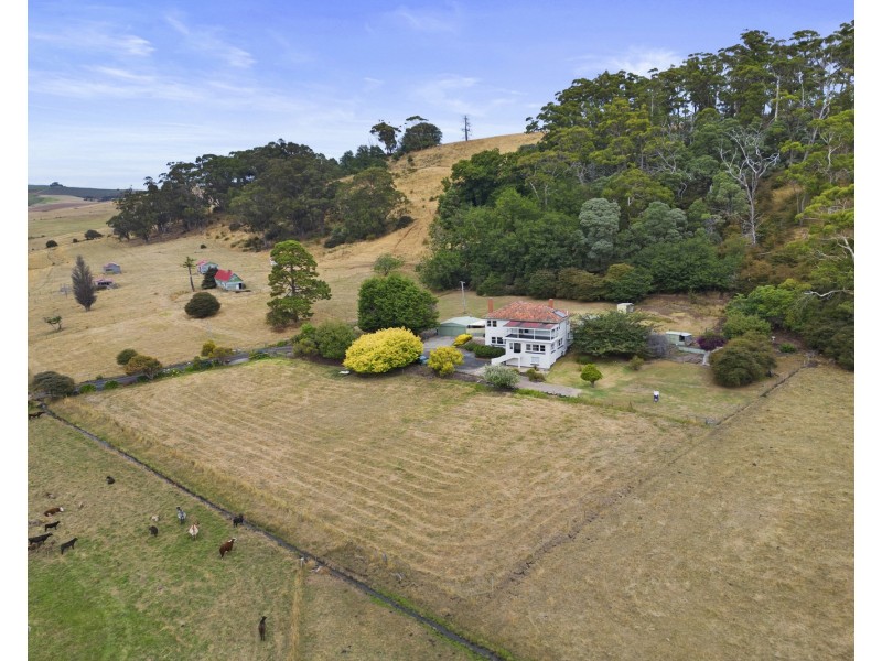 10529 Bass Highway, Leith TAS 7315