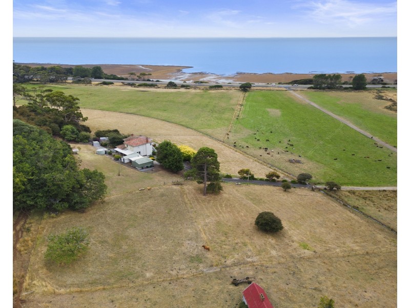 10529 Bass Highway, Leith TAS 7315
