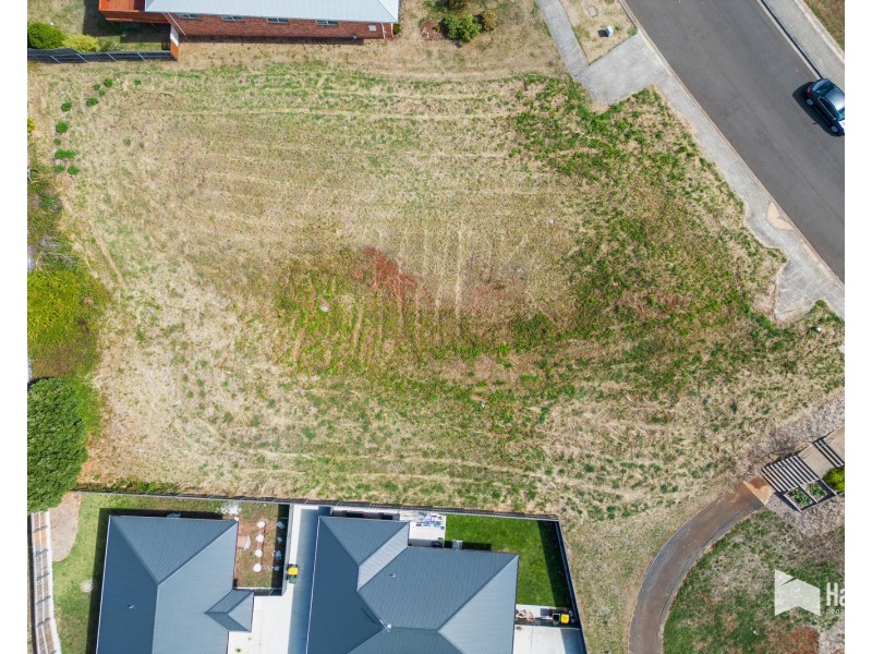 14 & 16 Dana Drive, Devonport TAS 7310