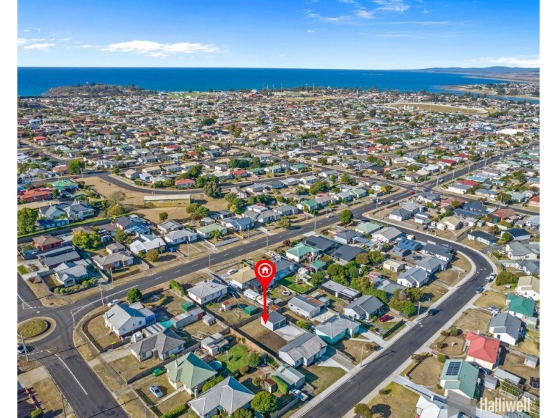 14 Holyman Street, Devonport TAS 7310