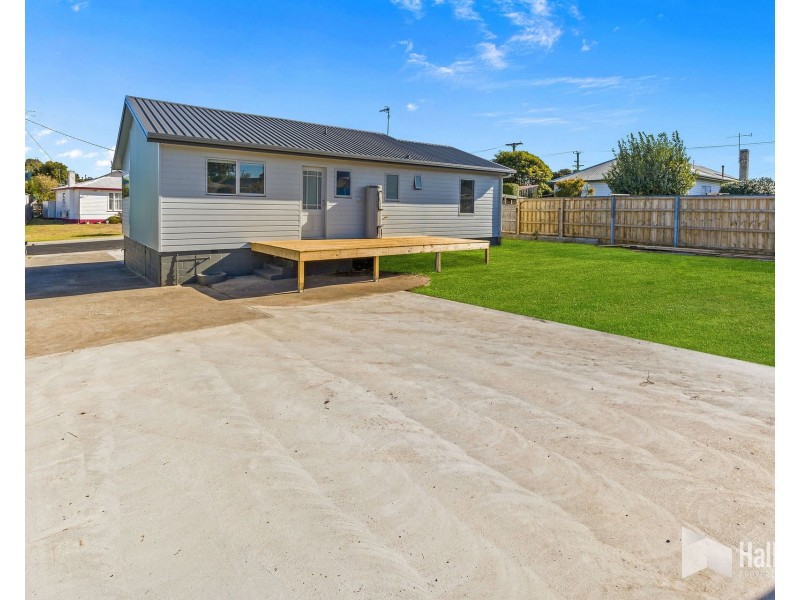 14 Holyman Street, Devonport TAS 7310