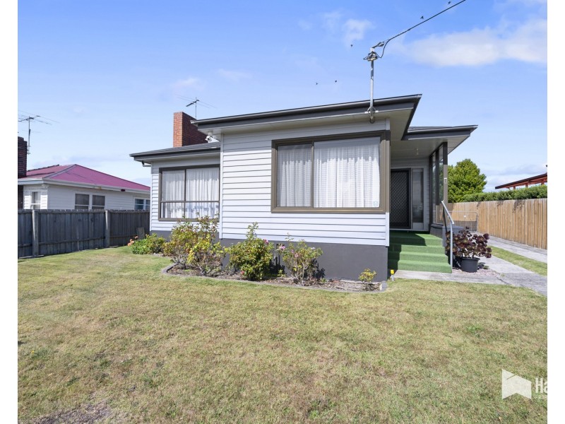 17 Bertha Street, West Ulverstone TAS 7315