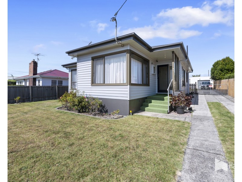 17 Bertha Street, West Ulverstone TAS 7315