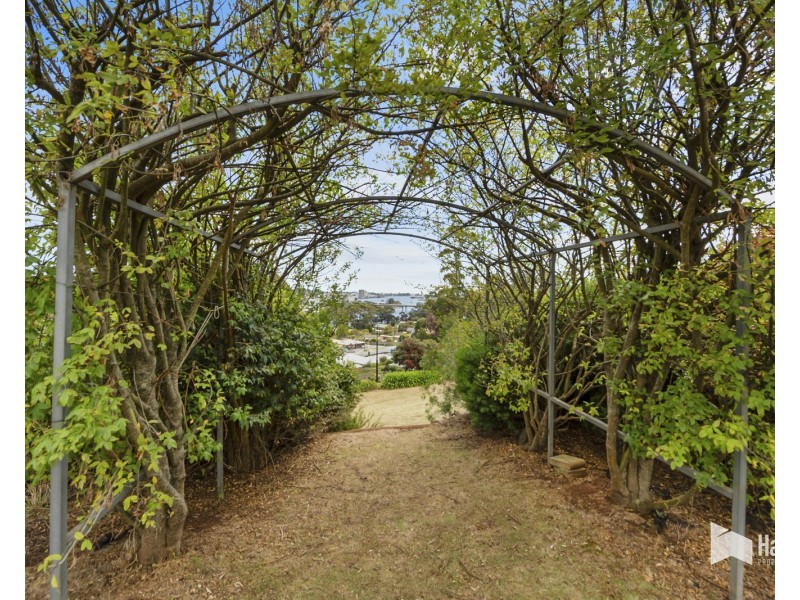 59A River Road, Ambleside TAS 7310
