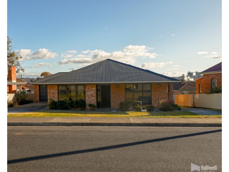 152 David Street, East Devonport TAS 7310
